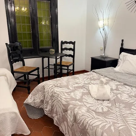 Πανσιόν El Valle Restaurante La Pradera de Navalhorno