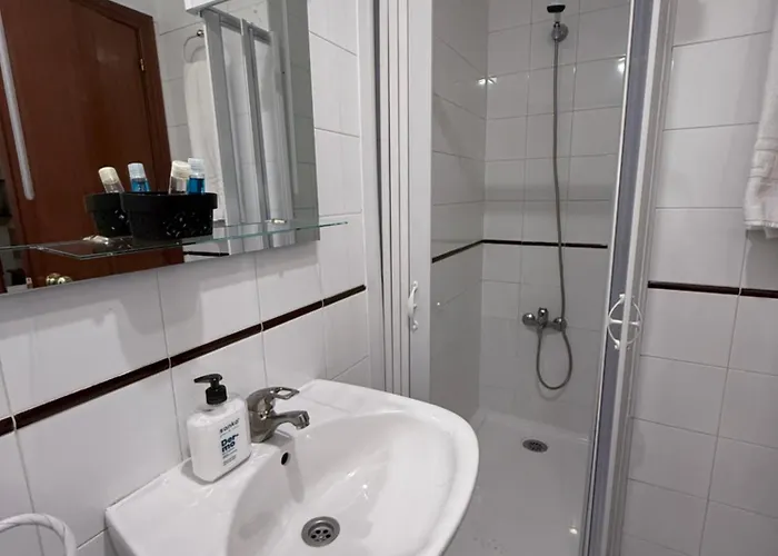 El Valle Restaurante Pensión La Pradera de Navalhorno